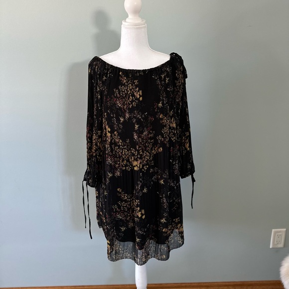 Aritzia Wilfred Dress - Picture 1 of 4